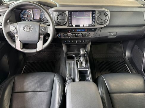 Used 2020 Toyota Tacoma TRD Sport w/ TRD Premium Sport Package image 3