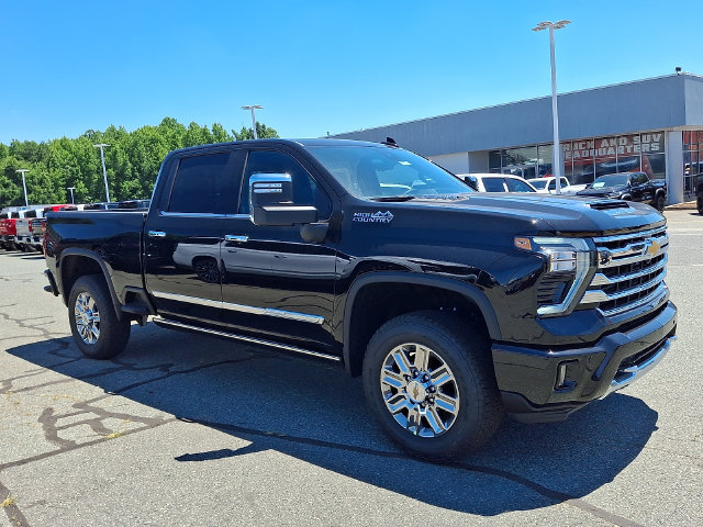 New 2026 Chevrolet Silverado 2500 High Country w/ Technology Package AWD/4WD image 2