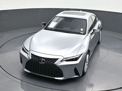 Used 2021 Lexus IS 300 w/ Comfort Package image 22