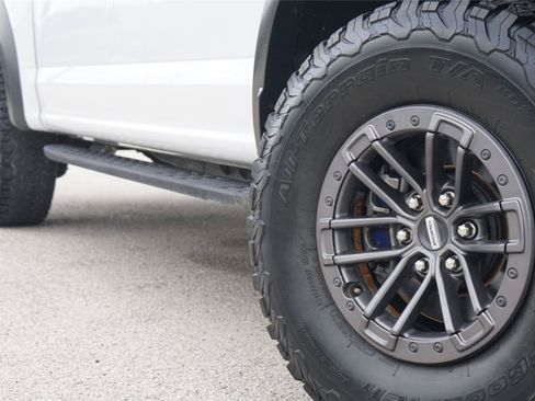 Used 2020 Ford F150 Raptor w/ Equipment Group 802A Luxury AWD/4WD image 2