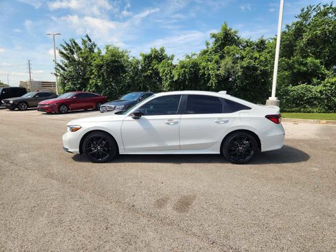 Used 2026 Honda Civic Sport image 4