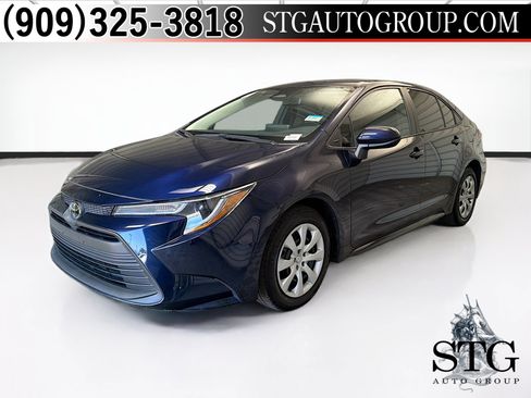 Used 2024 Toyota Corolla LE FWD image 1