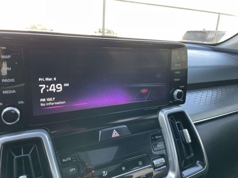 Used 2022 Kia Sorento SX image 35