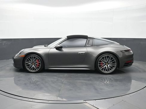 Certified 2024 Porsche 911 Targa 4S AWD/4WD image 2