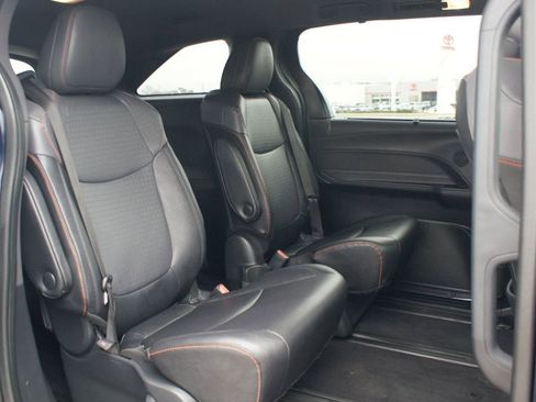 Used 2023 Toyota Sienna XSE image 22