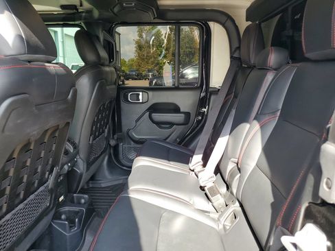 Used 2021 Jeep Gladiator Rubicon w/ Trailer Tow Package AWD/4WD image 10