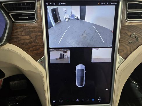 Used 2018 Tesla Model X 75D AWD/4WD image 18