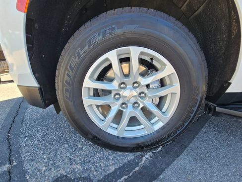 Used 2024 Chevrolet Tahoe LT RWD image 24