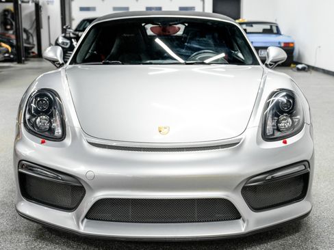 Used 2016 Porsche Boxster Spyder image 36