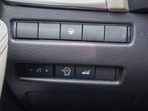 New 2026 Nissan Rogue SV FWD image 17
