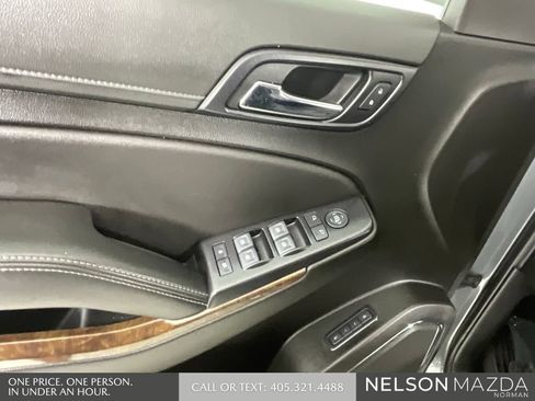 Used 2020 Chevrolet Suburban LT w/ Max Trailering Package RWD image 17