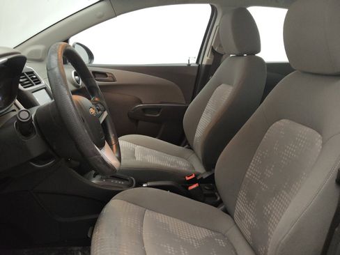 Used 2017 Chevrolet Sonic LS FWD image 17