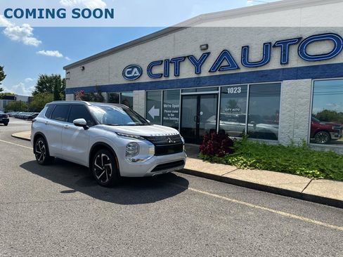 Used 2024 Mitsubishi Outlander SEL AWD/4WD image 1