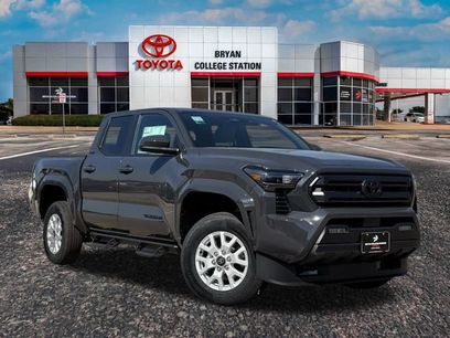 New 2025 Toyota Tacoma SR5