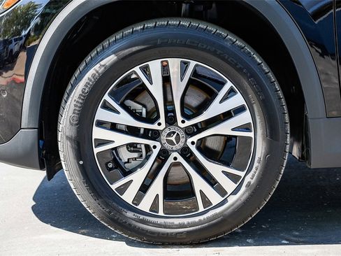 New 2025 Mercedes-Benz GLA 250 image 9