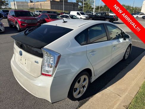 Used 2011 Toyota Prius Five w/ Advanced Technology Pkg image 4