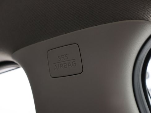 Used 2023 Nissan Sentra SV image 40