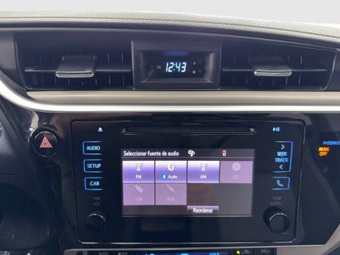 Used 2019 Toyota Corolla LE FWD image 25