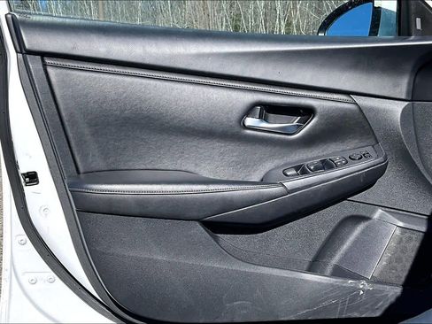 Used 2023 Nissan Sentra SV image 22