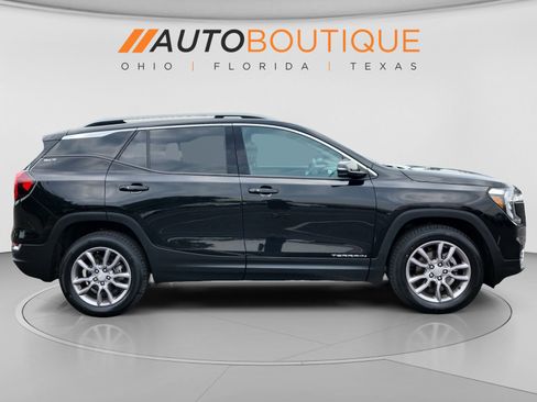 Used 2022 GMC Terrain SLT w/ Infotainment Package II AWD/4WD image 6