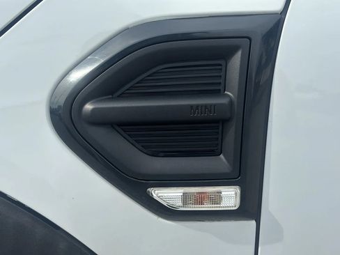 Used 2017 MINI Cooper Countryman FWD image 13