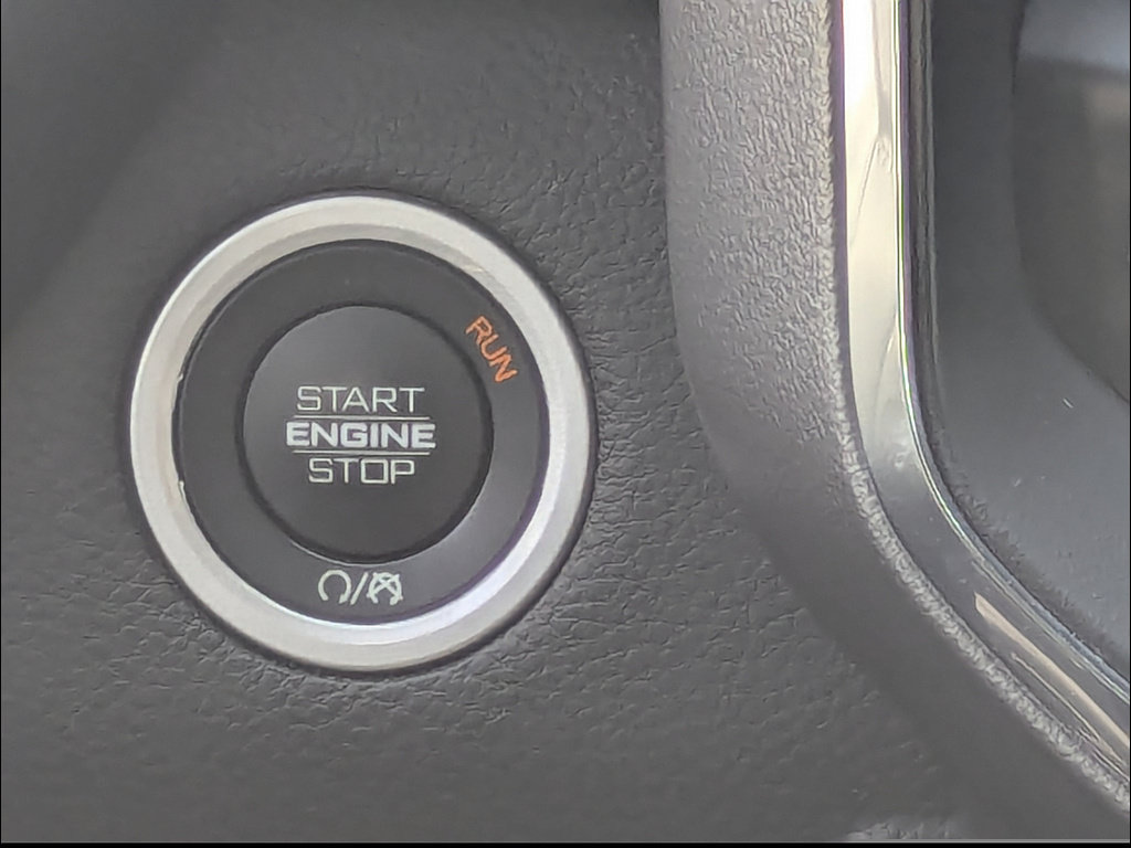Used 2024 RAM 1500 Laramie AWD/4WD image 29