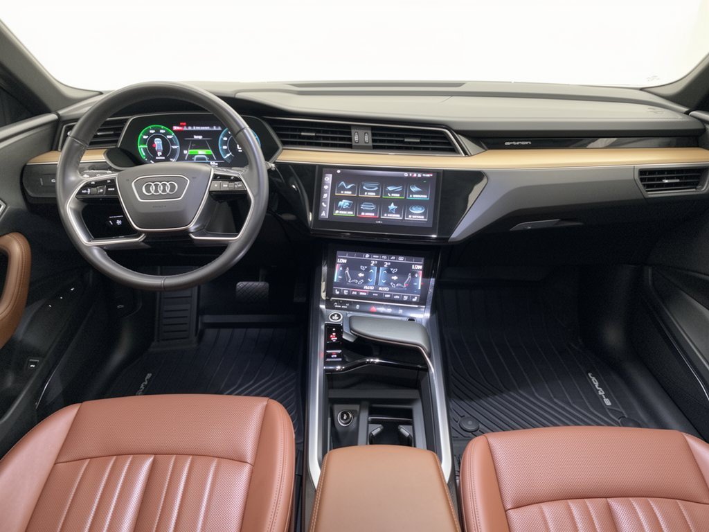 Used 2024 Audi Q8 e-tron Premium Plus AWD/4WD image 17