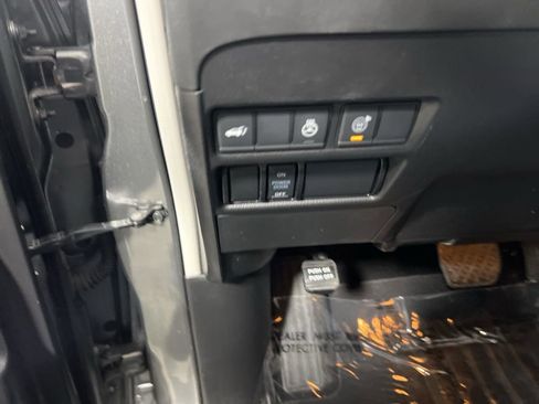 Used 2023 Nissan Armada SL w/ Captain's Chairs Package image 25