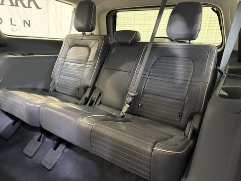 Used 2024 Lincoln Navigator L Black Label AWD/4WD image 12