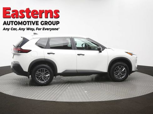 Used 2023 Nissan Rogue S AWD/4WD image 44