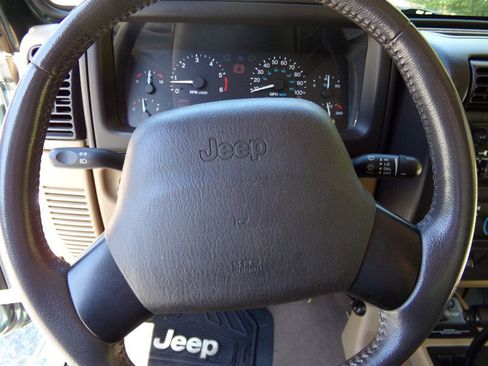 Used 2000 Jeep Wrangler Sahara image 42