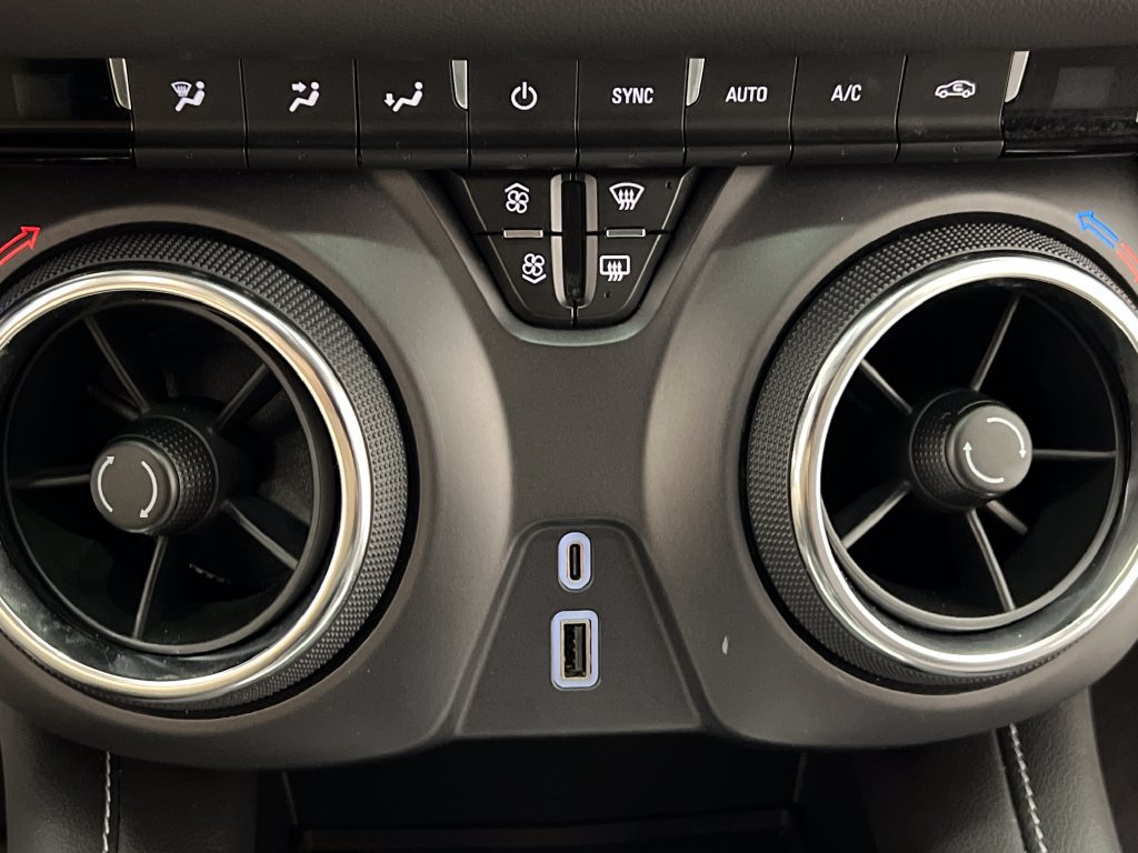 Used 2025 Chevrolet Blazer LT FWD image 55