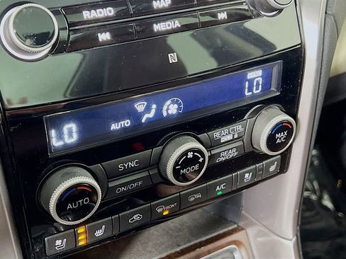 Used 2019 Subaru Ascent Touring w/ Popular Package #2 image 15