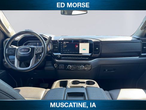 Used 2025 GMC Sierra 1500 SLT AWD/4WD image 10
