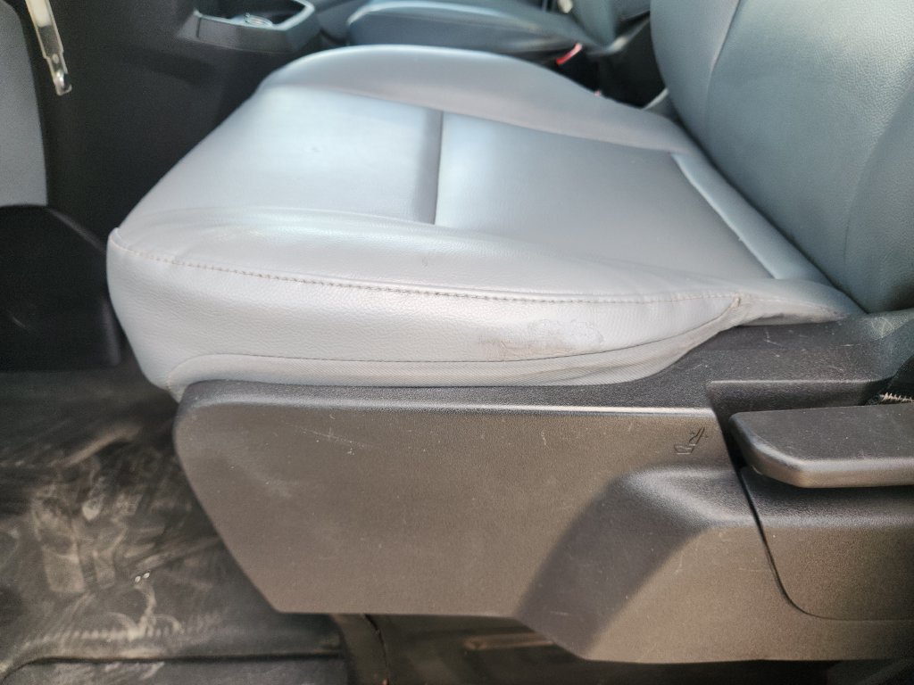 Used 2019 Ford Transit 250 138 RWD image 24