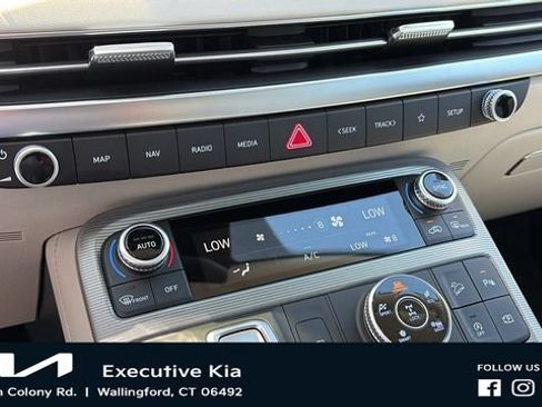 Used 2025 Hyundai Palisade Calligraphy AWD/4WD image 18