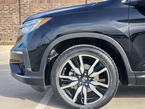 Used 2021 Honda Pilot Touring image 10