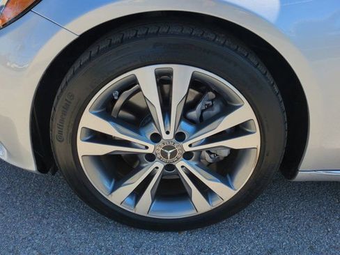 Used 2018 Mercedes-Benz C 300 Sedan image 10