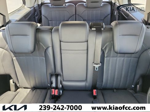 Used 2017 Mercedes-Benz GLS 450 4MATIC image 31
