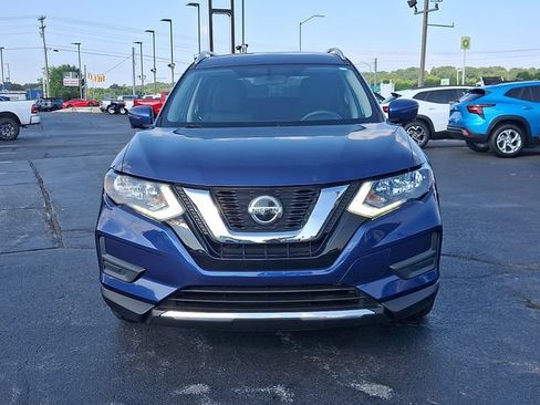 Used 2018 Nissan Rogue SV w/ Premium Package AWD/4WD image 2