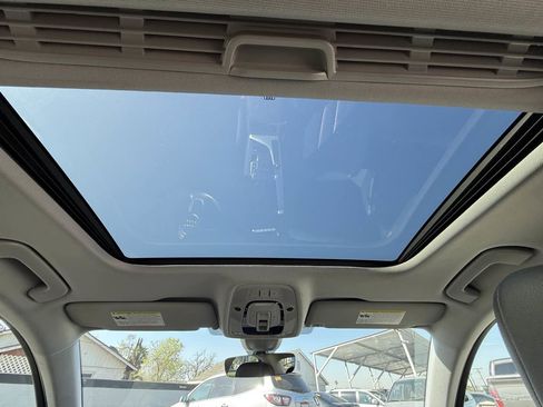 Used 2017 Audi A4 2.0T Premium image 32