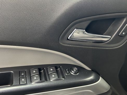 Used 2017 Chevrolet Colorado LT w/ Luxury Package, Chrome image 10