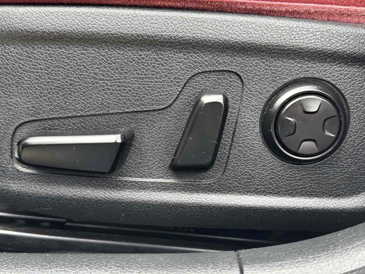 Used 2019 Kia Stinger GT RWD image 12