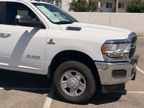 Used 2022 RAM 3500 Big Horn AWD/4WD image 10