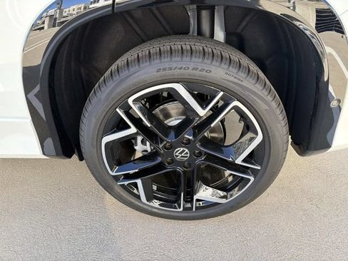 New 2026 Volkswagen Tiguan SEL R-Line AWD/4WD image 6