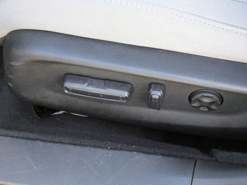 Used 2020 Honda Accord EX image 19