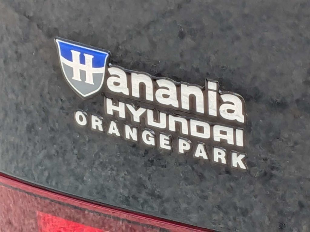 Used 2025 Hyundai Santa Fe Calligraphy AWD/4WD image 12