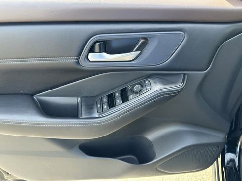 Certified 2023 Nissan Rogue SV w/ SV Premium B Package image 22