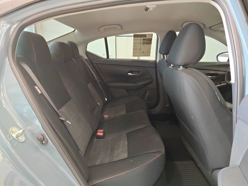 Used 2025 Nissan Sentra SR FWD image 16