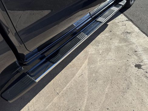 Used 2022 GMC Sierra 1500 SLT w/ SLT Premium Plus Package image 11